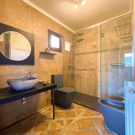 Beautiful House With Private Garden L'Escala